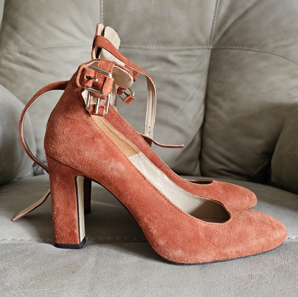 Massimo Dutti Classy Luxury Elegant Suede Heels‎ in Soft Orange Size 6.5(EU 37)